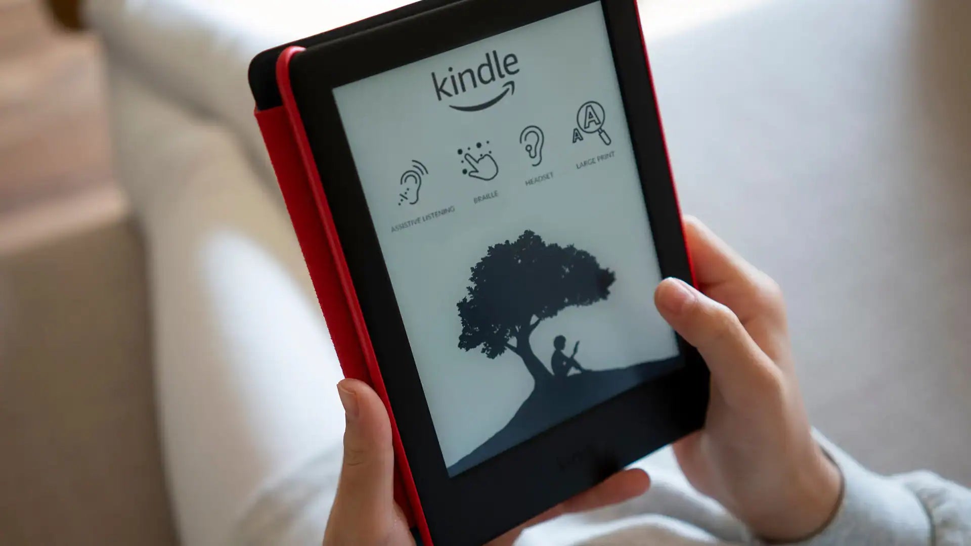 Why I Love My Kindle, Even Though I Still Love Real Books