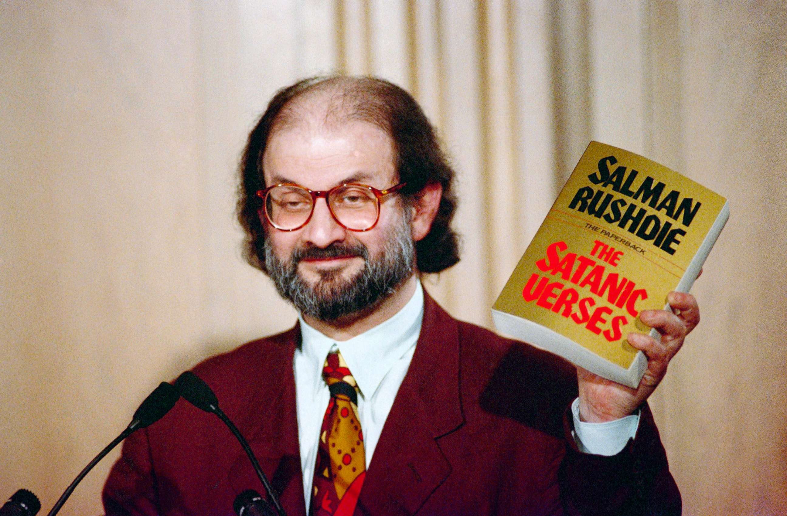 Salman Rushdie The Satanic Verses