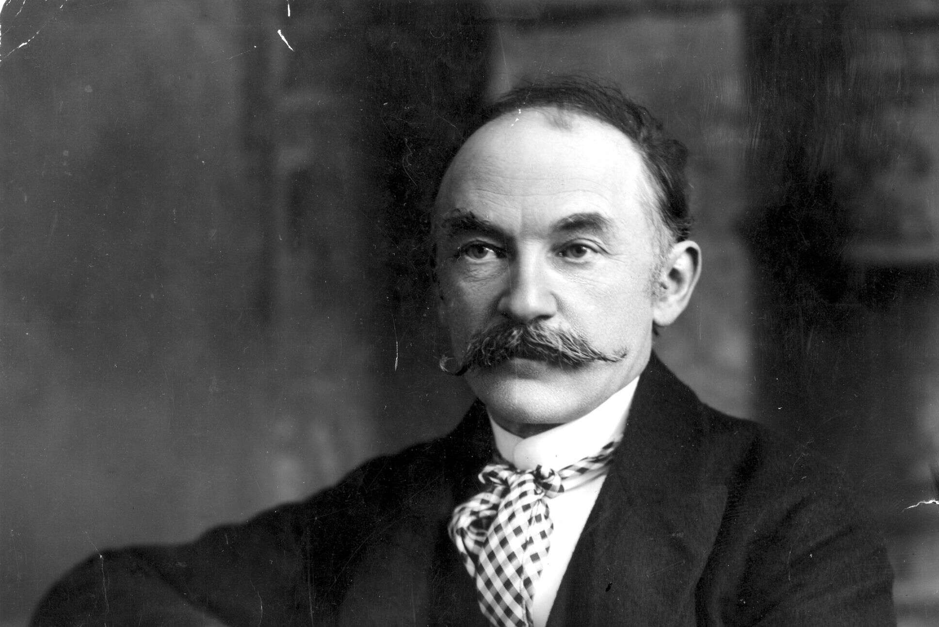 Enduring Lives, Unyielding Fate: Carlini Classics Reintroduces the Novels of Thomas Hardy