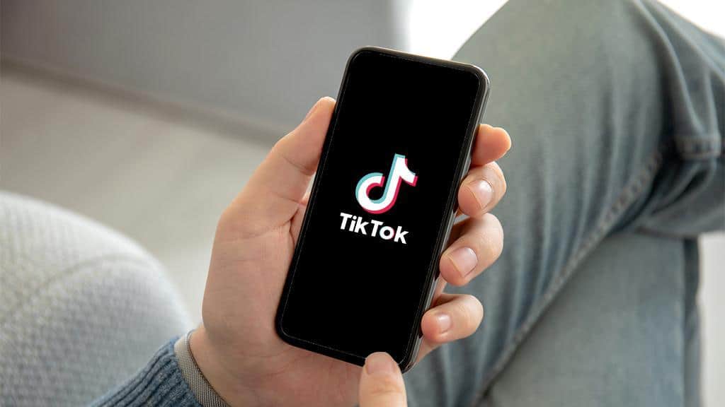 Turning the Page: What TikTok's Ban Means for BookTok and Beyond