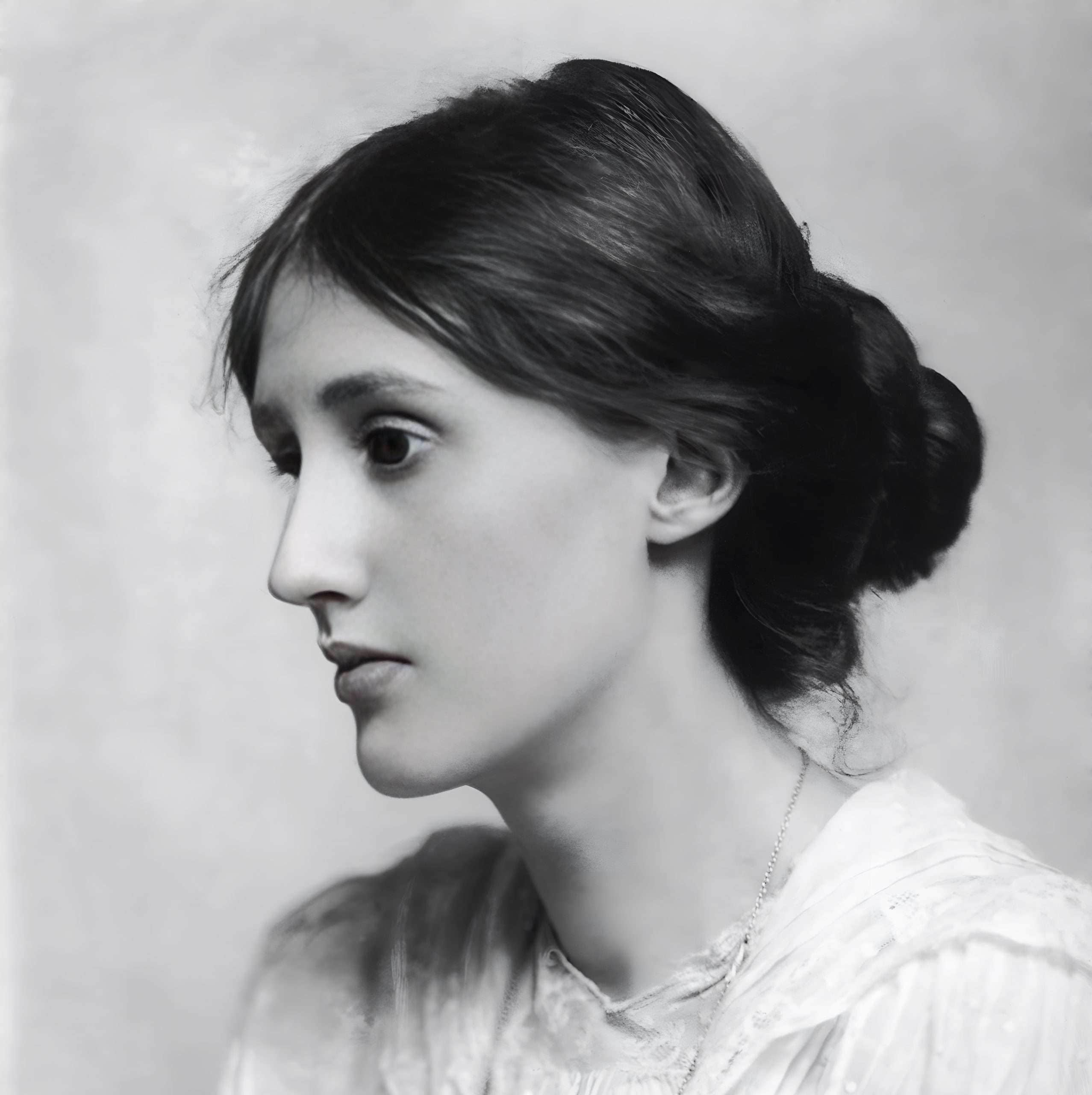 A Day in 1925: The Enduring Brilliance of Mrs. Dalloway